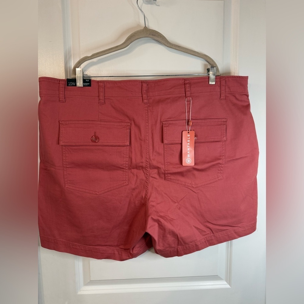NWT Liverpool Women’s Dusty Cedar Cargo Pocket Shorts - Size 22W - Picture 5 of 11